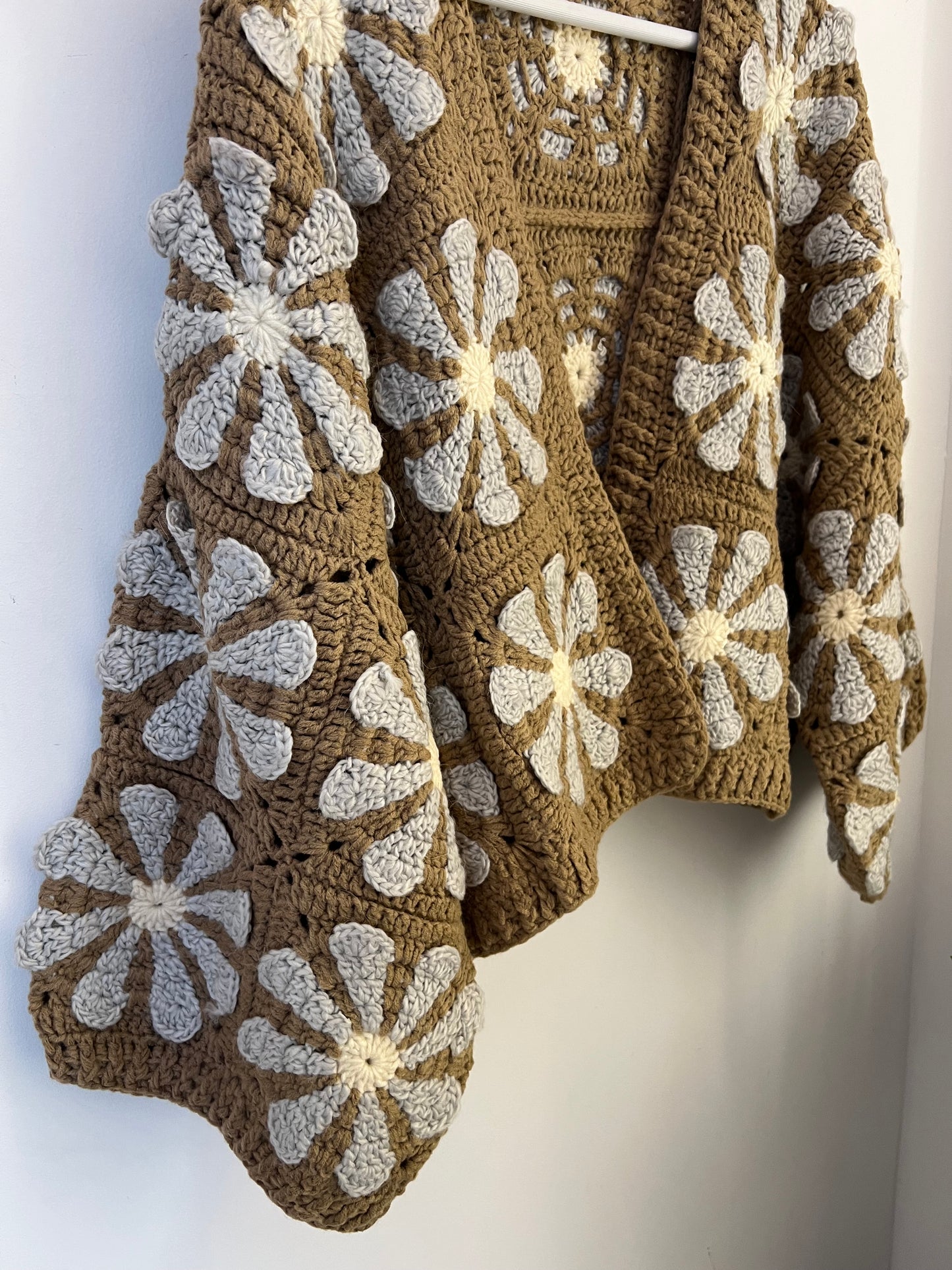 Häkeljacke heavy Daisy