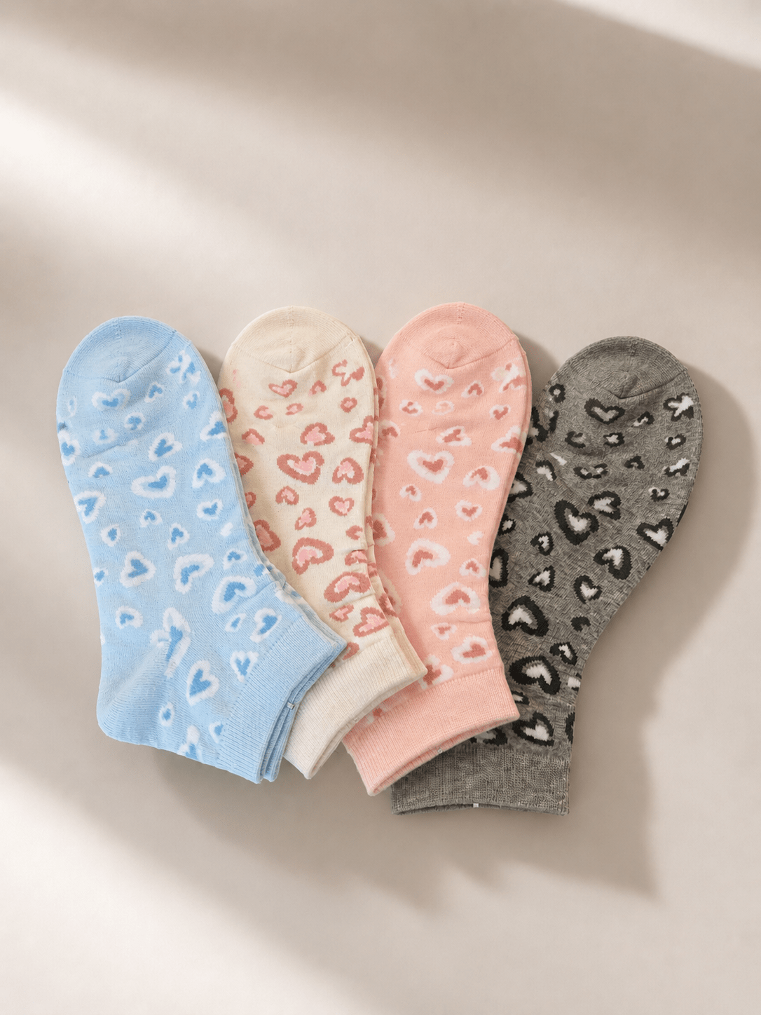 Socken Leo Graphic Hearts - same concept