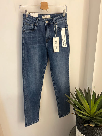 Momjeans Missy