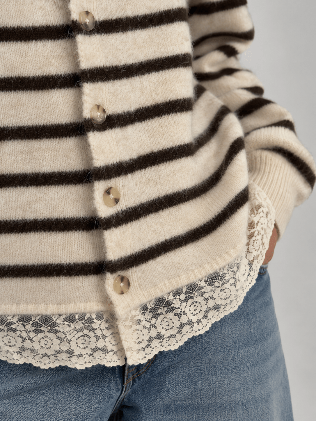 Cardigan mit Spitze Lizzy - same concept