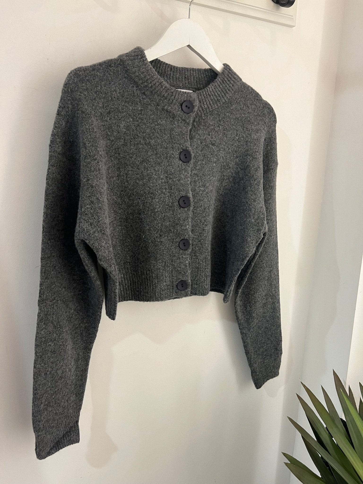 Cropped Cardigan Fil - same concept