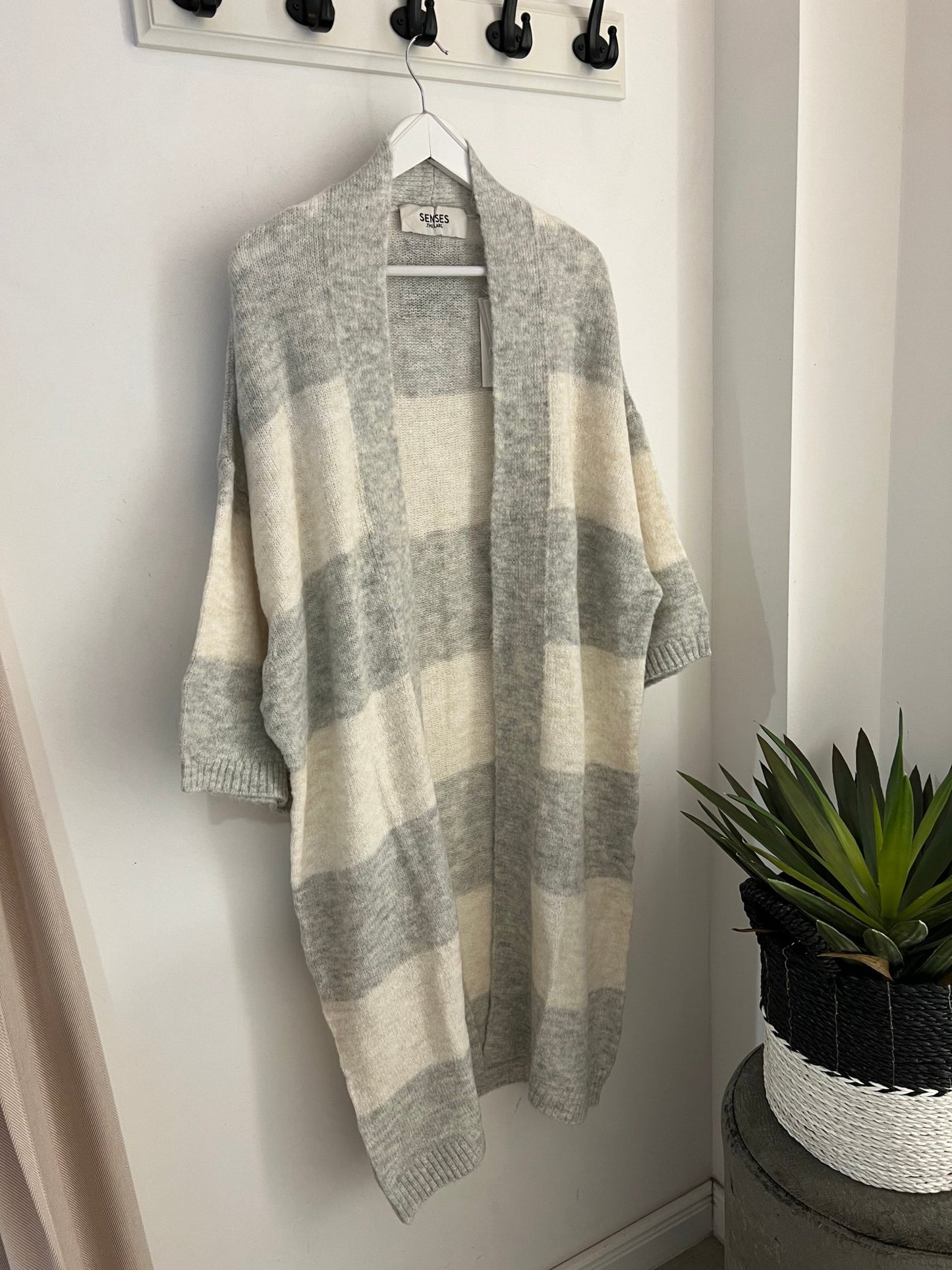 Lange Strickjacke KAL:LIE von SENSES. THE LABEL - same concept