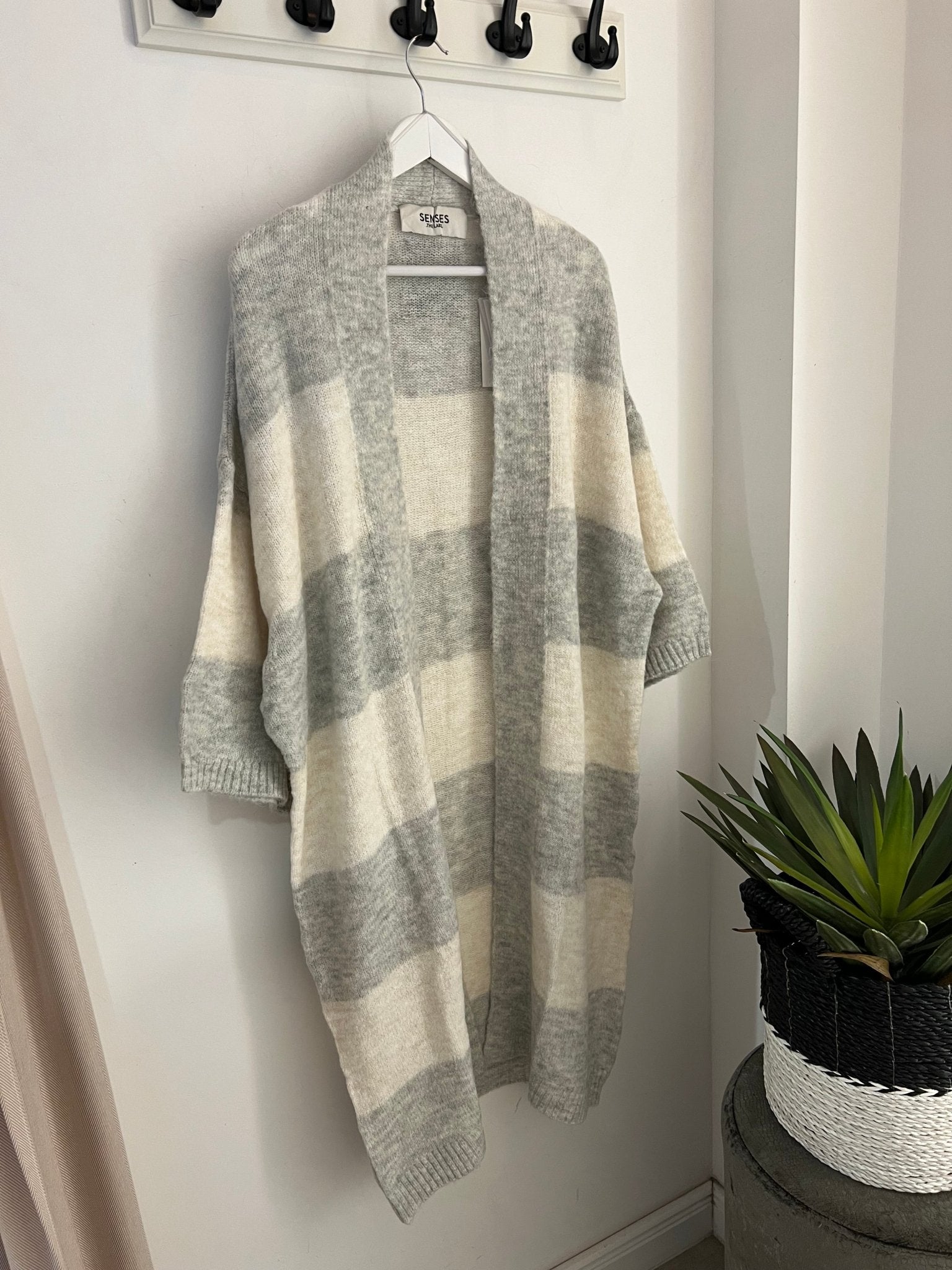 Lange Strickjacke KAL:LIE von SENSES. THE LABEL - same concept