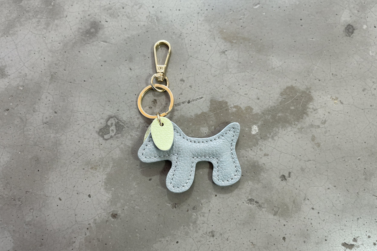 Lederschlüsselanhänger Hund - same concept