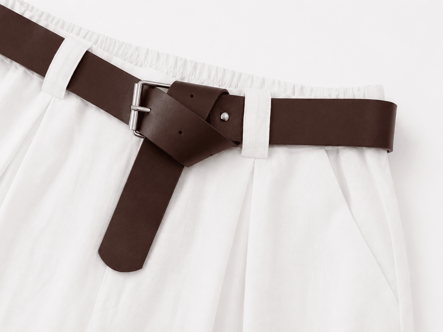 Leinenshort mit Gürtel - same concept