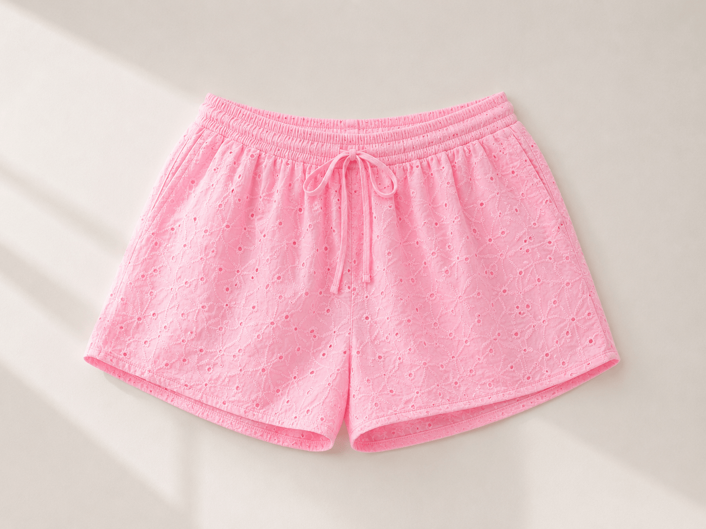 Lochstick Short Tina - same concept