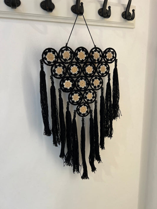 Makramee Wandschmuck - same concept
