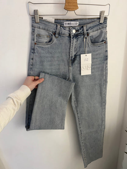 Mom Jeans Ellis - same concept
