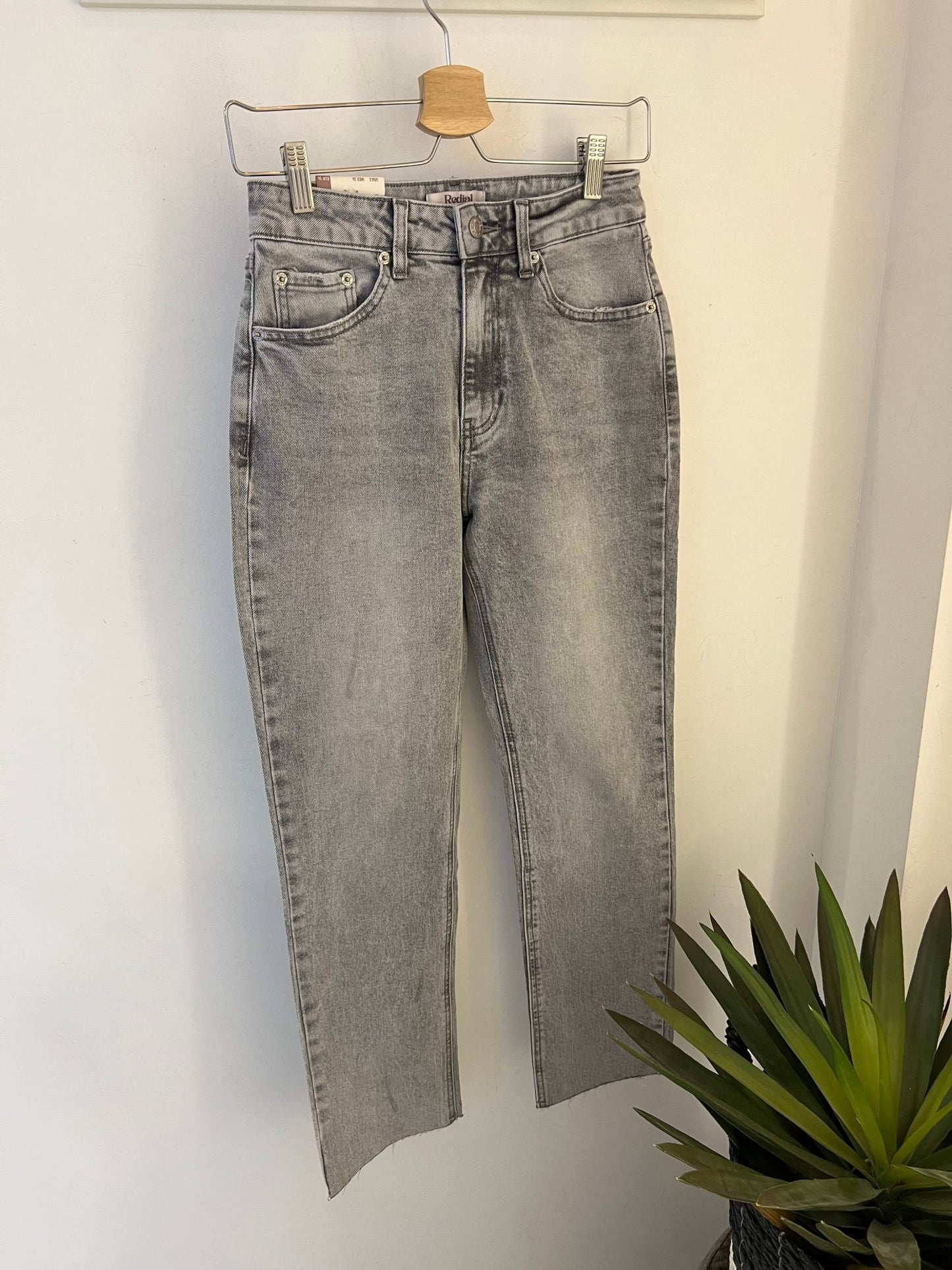 Mom Jeans Mia - same concept