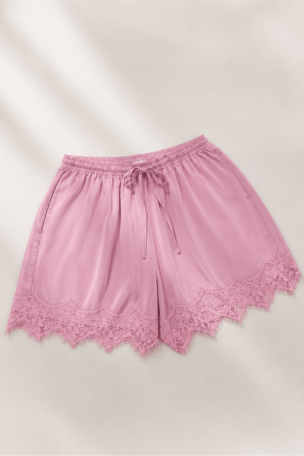 Short mit Spitze Nila - same concept